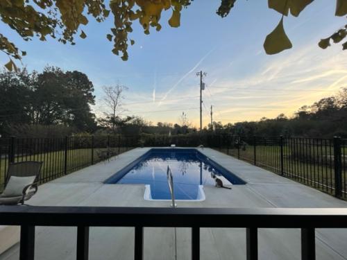 Vinyl Liner Pool with Concrete Decking