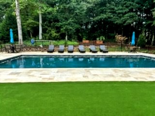 Ivory travertine Coping and Pavers, Midnight Blue mini pebble